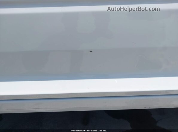 1C6RR6FG5HS764955 2017 RAM 1500 White Սալոնի հետևի տեսք