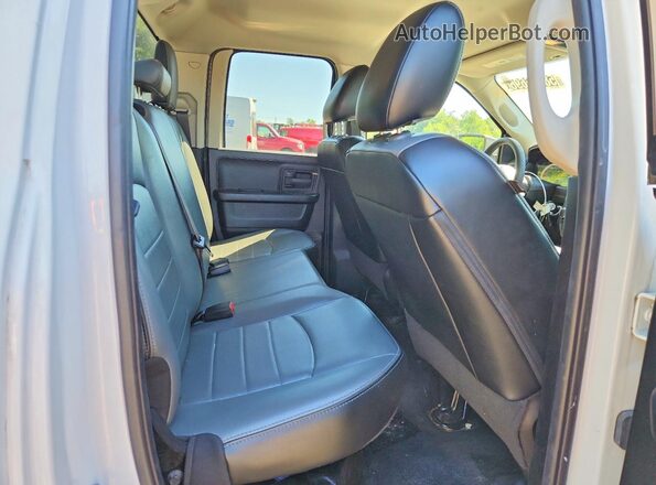 1C6RR6FG5MS558898 2021 RAM 1500 White Вид задніх сидінь