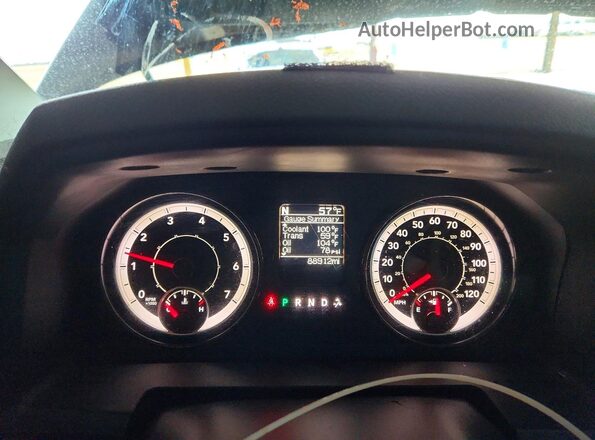 1C6RR6FG6KS540049 2019 RAM 1500 Черный Вид щитка приборов