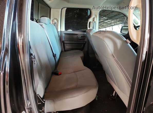 1C6RR6FG6KS540049 2019 RAM 1500 Черный Вид задних сидений