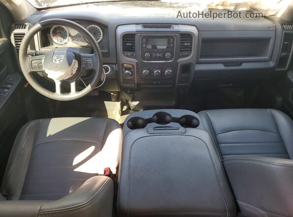 1C6RR6FG6LS128117 2020 RAM 1500 Maroon Вид панелі приладів