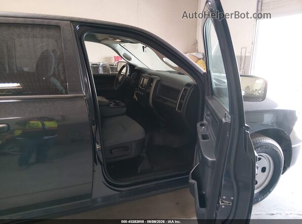 1C6RR6FG7JS272420 2018 RAM 1500 Gray Vista interior delantera