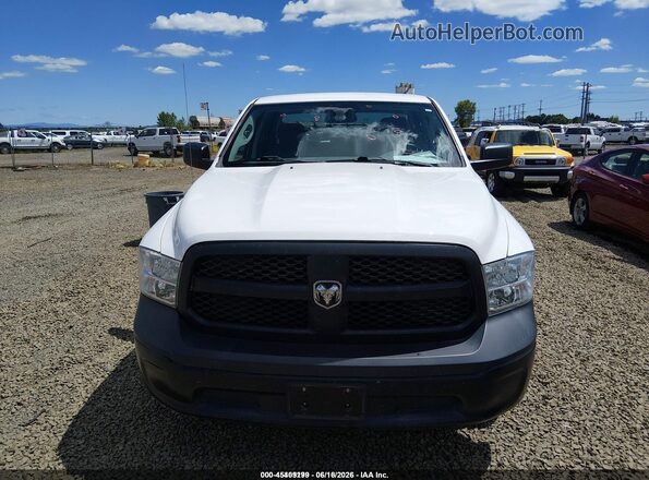 1C6RR6FG7JS303598 2018 RAM 1500 Белый Вид задней части салона