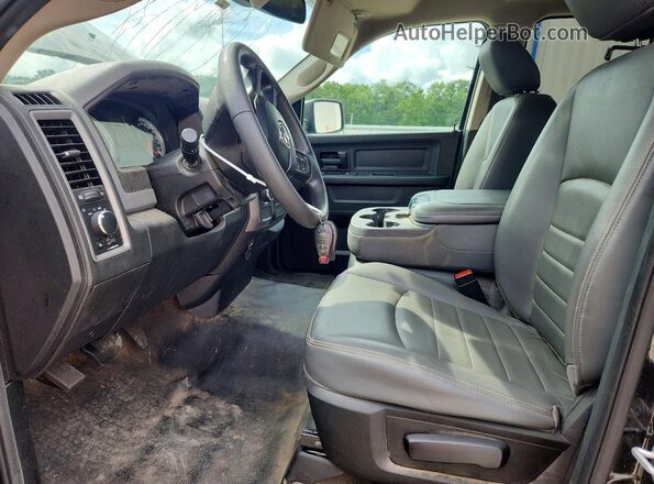 1C6RR6FG8KS529909 2019 RAM 1500 Черный Вид салона спереди