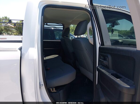 1C6RR6FG9JS303599 2018 RAM 1500 White VIN sticker view