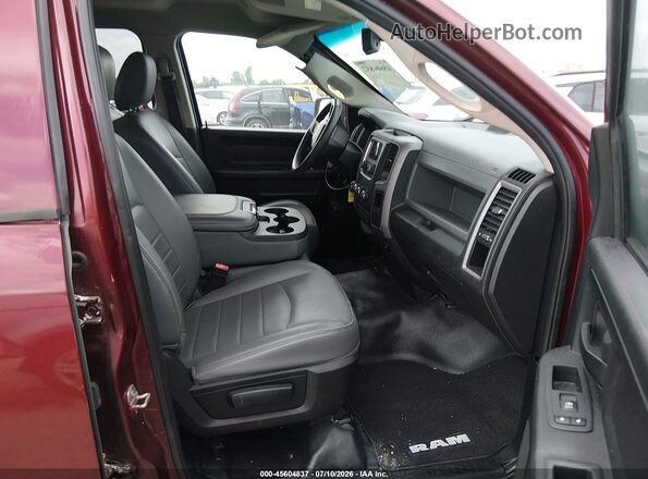 1C6RR6FG9JS347294 2018 RAM 1500 Red წინა სალონის ხედი