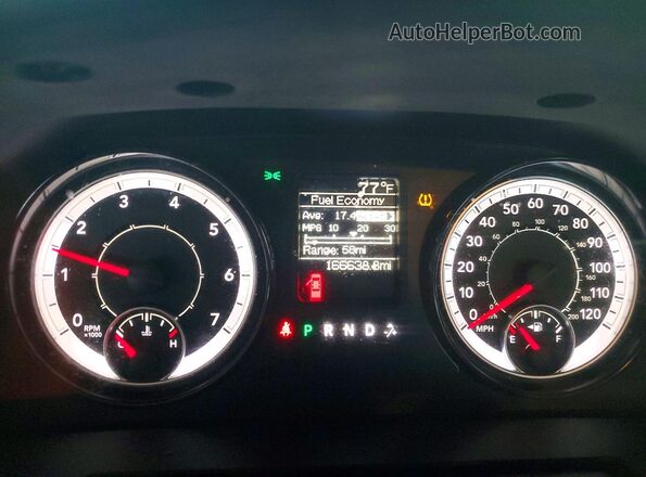 1C6RR6FG9LS116706 2020 RAM 1500 White ხელსაწყოთა პანელის ხედი