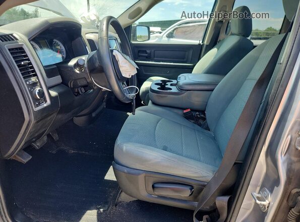 1C6RR6FG9LS121498 2020 RAM 1500 Серебряный Вид салона спереди