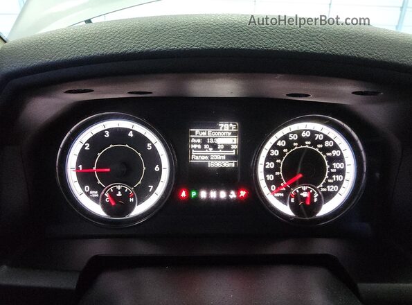 1C6RR6FG9LS156218 2020 RAM 1500 Silver 