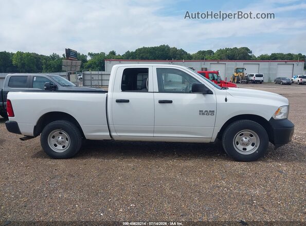 1C6RR6FGXJS279796 2018 RAM 1500 White უკანა სალონის ხედი
