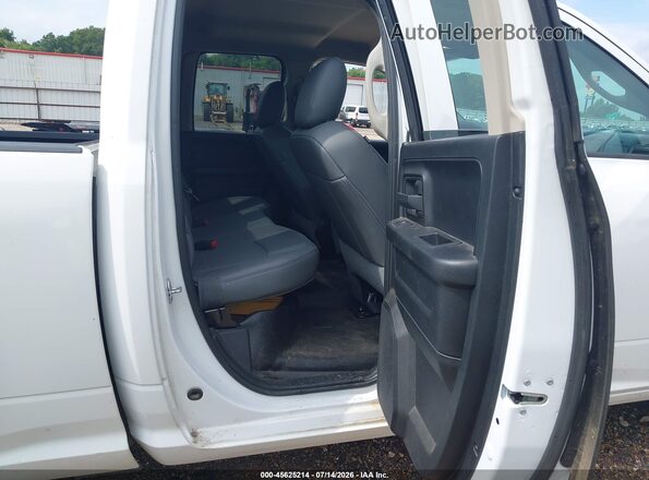 1C6RR6FGXJS279796 2018 RAM 1500 White VIN კოდის სტიკერის ხედი
