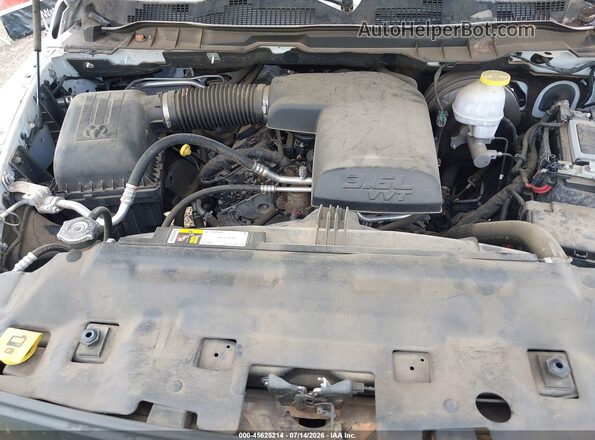1C6RR6FGXJS279796 2018 RAM 1500 White უკანა ხედი