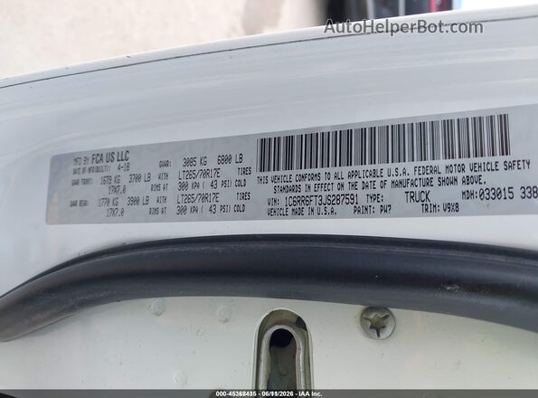 1C6RR6FT3JS287591 2018 RAM 1500 White Engine compartment view