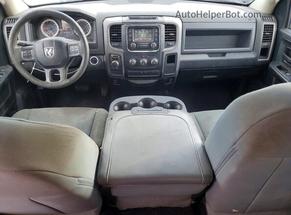 1C6RR6FT4JS244751 2018 RAM 1500 Red Vista del salpicadero