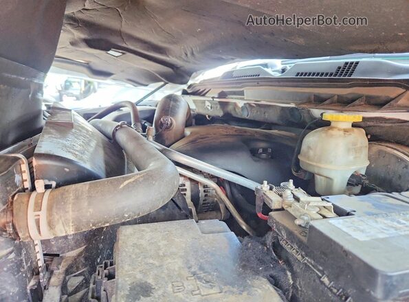1C6RR6FT6HS671262 2017 RAM 1500 White Rear interior view
