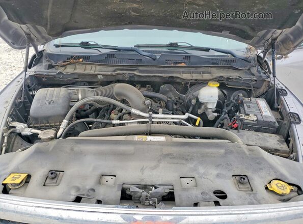 1C6RR6FT7LS147613 2020 RAM 1500 Silver Widok wnętrza z tyłu