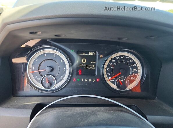 1C6RR6FT8HS662871 2017 RAM 1500 Gray Вид щитка приладів