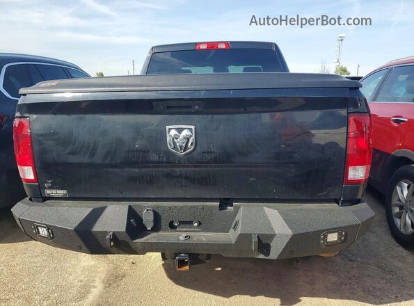 1C6RR6FT9KS586018 2019 RAM 1500 Black Widok z tyłu