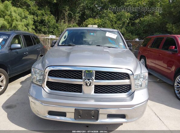 1C6RR6FT9LS147578 2020 RAM 1500 CLASSIC Silver Widok zestawu wskaźników