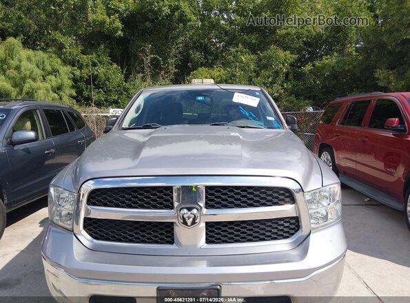 1C6RR6FT9LS147578 2020 RAM 1500 CLASSIC Silver Widok z przodu