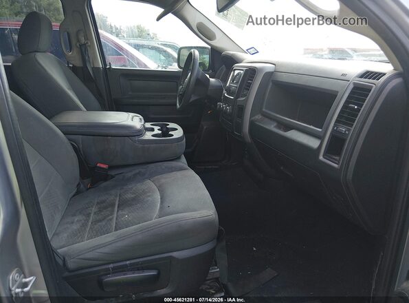 1C6RR6FT9LS147578 2020 RAM 1500 CLASSIC Silver Widok wnętrza z przodu