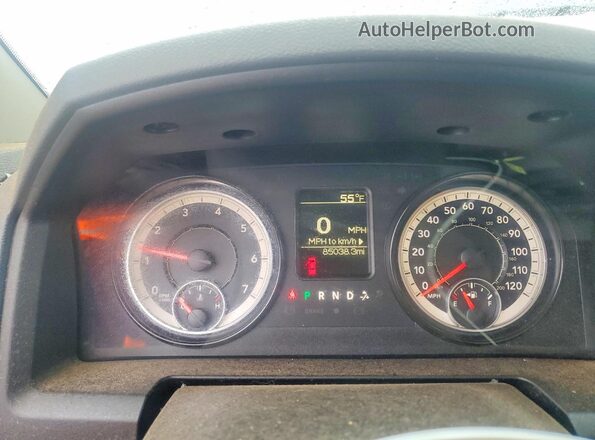 1C6RR6FTXHS715182 2017 RAM 1500 Gray ხელსაწყოთა პანელის ხედი