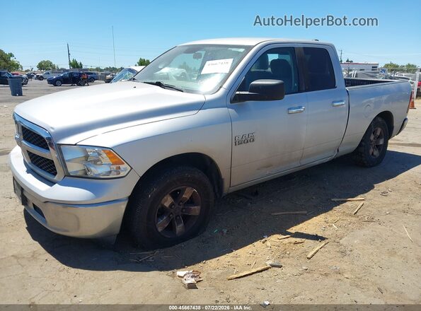 1C6RR6GG0JS324176 2018 RAM 1500 Silver Przód lewy
