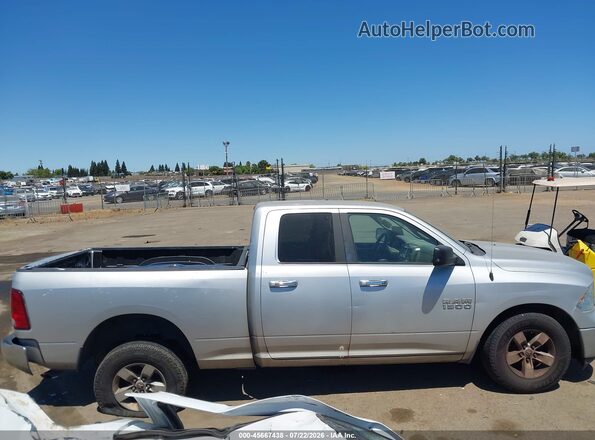 1C6RR6GG0JS324176 2018 RAM 1500 Silver Widok wnętrza 360 stopni