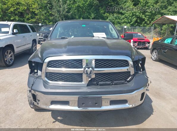 1C6RR6GG3HS747120 2017 RAM 1500 Черный Вид панели приборов