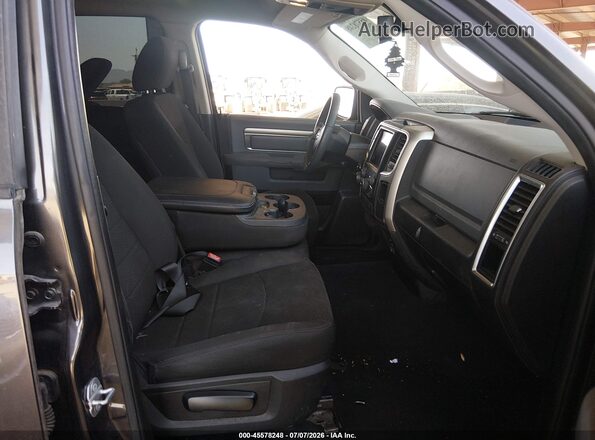 1C6RR6GG7LS105301 2020 RAM 1500 CLASSIC Gray Вид салону спереду