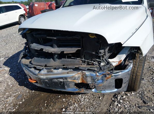 1C6RR6GT2GS262334 2016 RAM 1500 White Widok z przodu