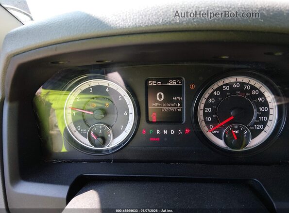 1C6RR6GT2GS262334 2016 RAM 1500 White Widok tylnych siedzeń