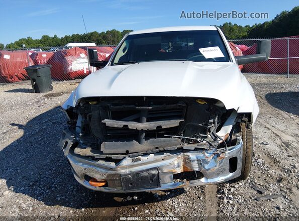 1C6RR6GT2GS262334 2016 RAM 1500 White Widok zestawu wskaźników