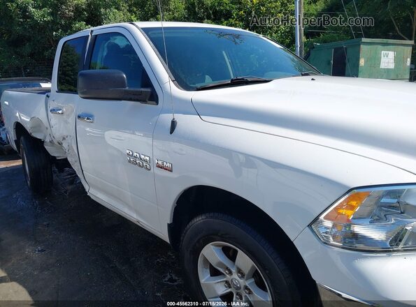1C6RR6GT3HS679026 2017 RAM 1500 White Սալոնի հետևի տեսք