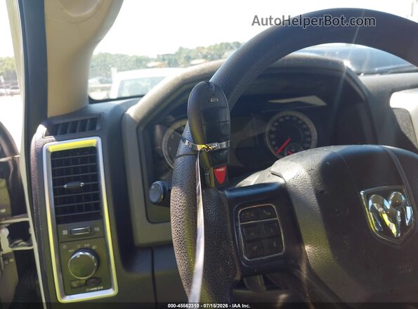 1C6RR6GT3HS679026 2017 RAM 1500 White Առջևի վահանակի տեսք