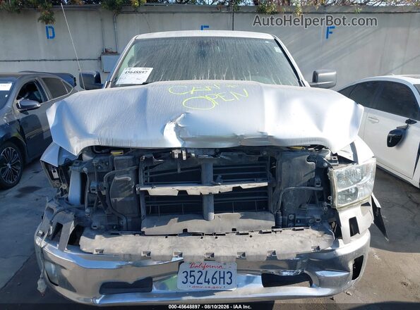 1C6RR6GT4GS393992 2016 RAM 1500 Silver უკანა სალონის ხედი