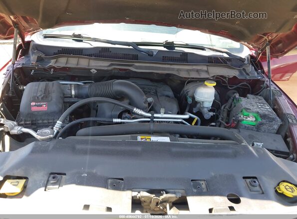 1C6RR6GT8JS211539 2018 RAM 1500 Бордовый Вид сзади