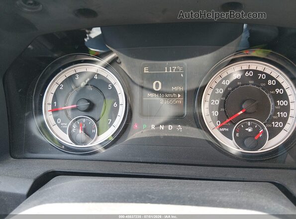 1C6RR6KG0JS298623 2018 RAM 1500 White Вид задніх сидінь