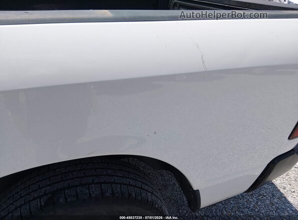1C6RR6KG0JS298623 2018 RAM 1500 White Вид спереду