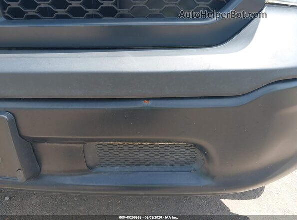 1C6RR6KG2HS590221 2017 RAM 1500 White Вид спереду