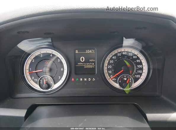 1C6RR6KG2HS764949 2017 RAM 1500 White Widok tylnych siedzeń
