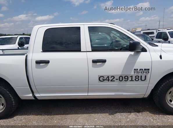 1C6RR6KG2HS764949 2017 RAM 1500 White Widok wnętrza z tyłu