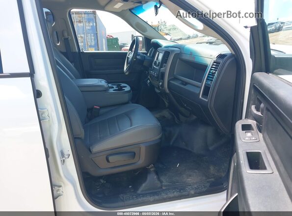 1C6RR6KG2JS288658 2018 RAM 1500 White Սալոնի դիմացի տեսք