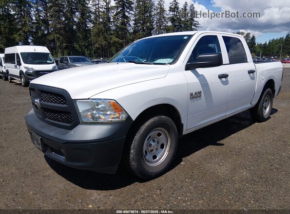 1C6RR6KG2JS298607 2018 RAM 1500 Белый Передняя левая четверть