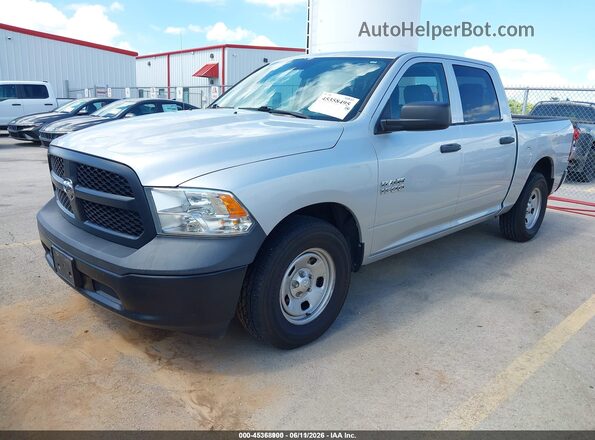 1C6RR6KG3JS303622 2018 RAM 1500 Silver Przód lewy