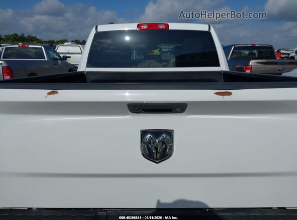 1C6RR6KG3JS317178 2018 RAM 1500 White Vista frontal