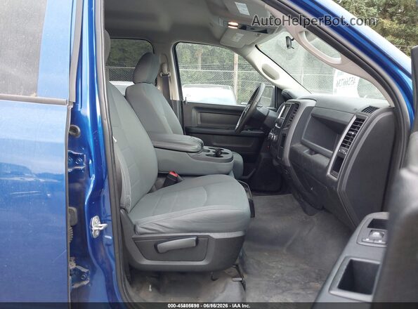 1C6RR6KG4HS821572 2017 RAM 1500 Синий Вид салона спереди