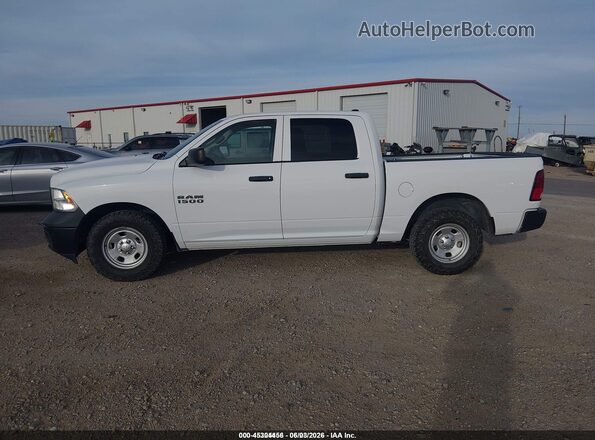1C6RR6KG4JS303628 2018 RAM 1500 White Widok naklejki z numerem VIN