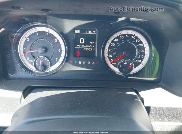 1C6RR6KG5JS256223 2018 RAM 1500 Серый Вид задних сидений