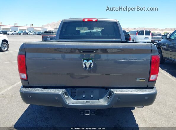 1C6RR6KG5JS256223 2018 RAM 1500 Серый 